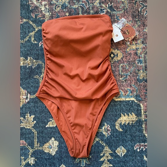 Shade & Shore Other - NWT SHADE AND SHORE ONE PIECE STRAPLESS SWIM SUIT SIZE SMALL